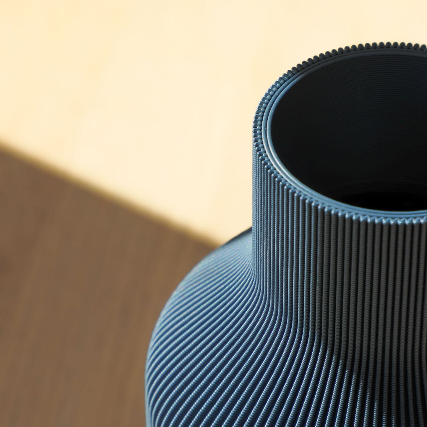 CloseUp vase blau