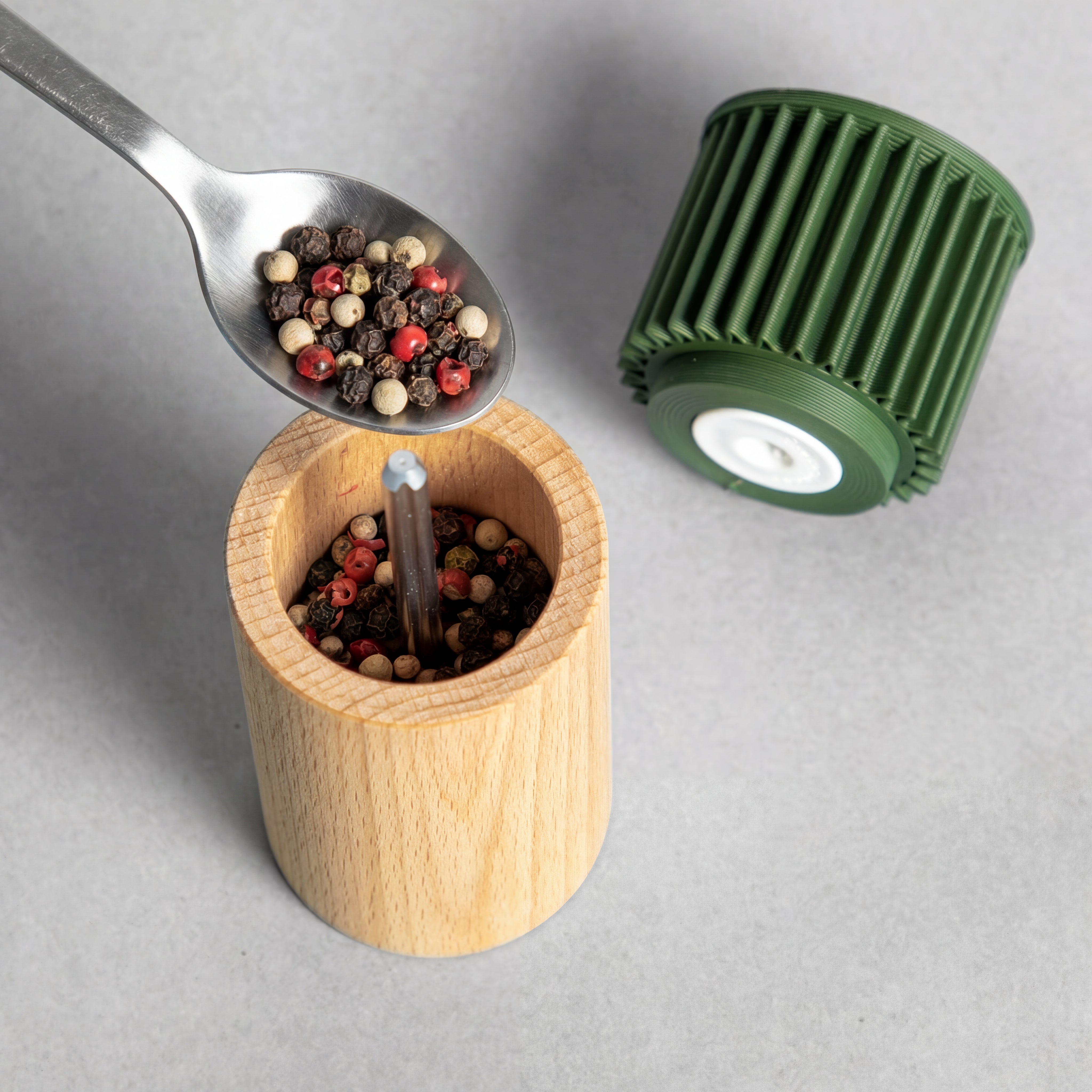 Gewuerzmuehle einfach befuellen