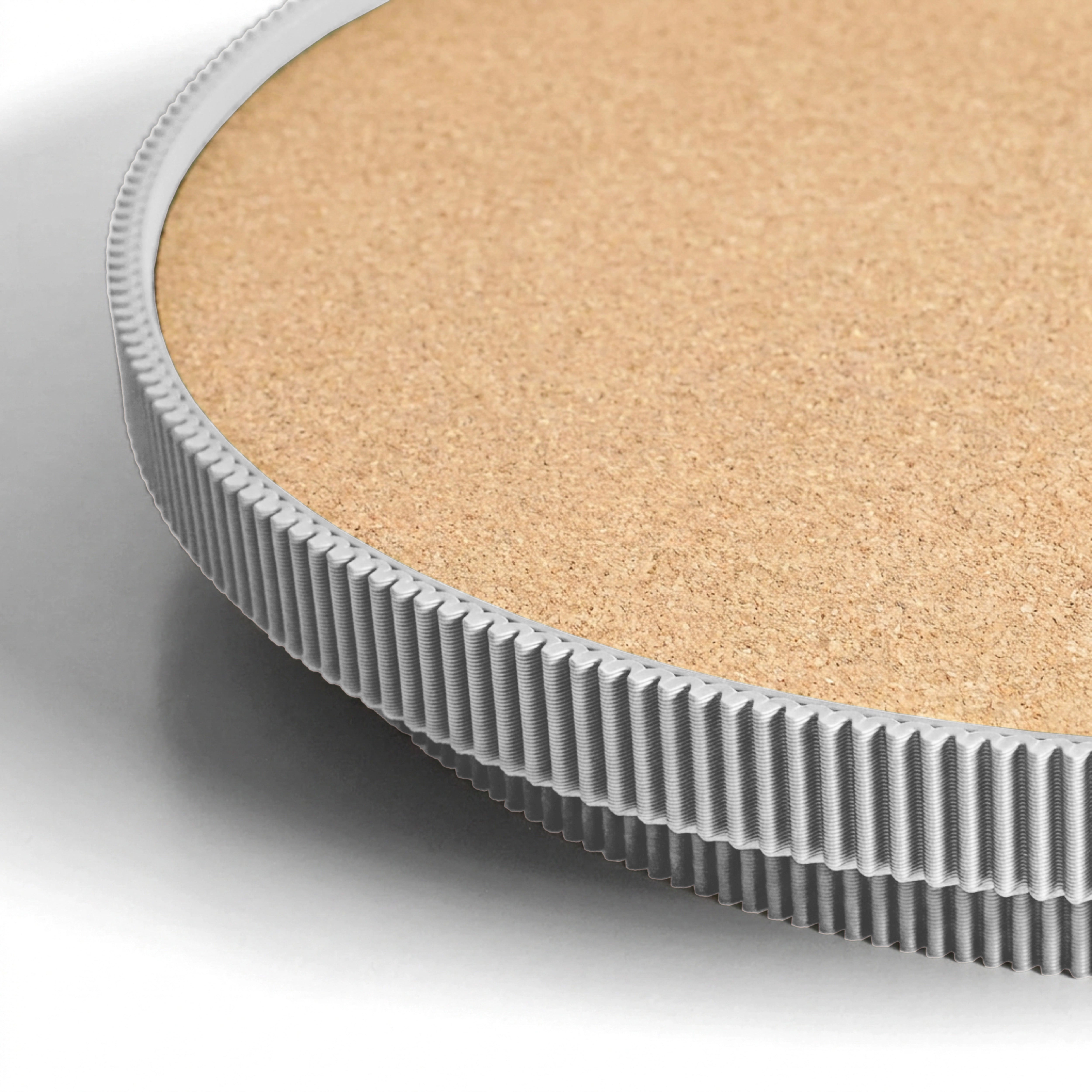 Detail der Korkoberfläche und des gerippten Rands vom runden Deko-Tablett aus dem 3D Druck #farbe_hellgrau